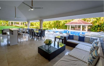Luxury Villa Photo #8