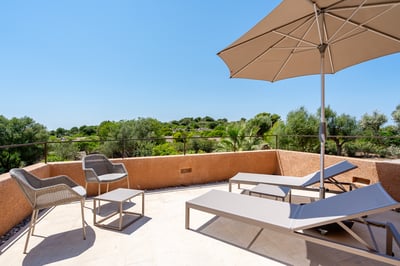 Luxury Villa Photo #23