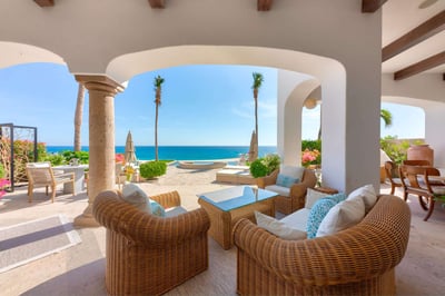 Luxury Villa Photo #19