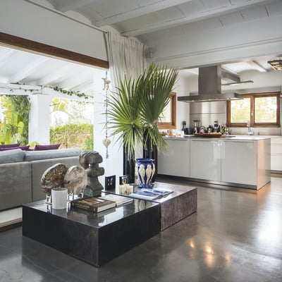 Luxury Villa Photo #18