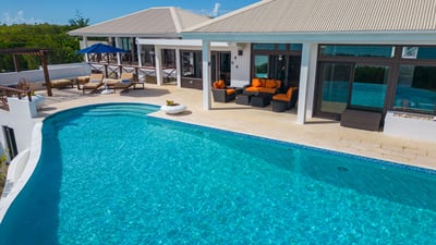 Luxury Villa Photo #7