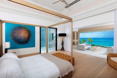 Luxury Villa Photo #15