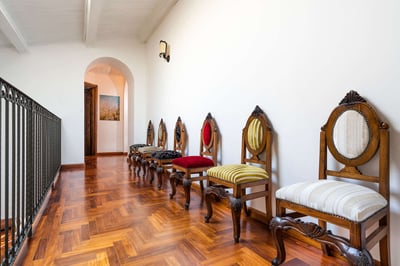 Luxury Villa Photo #23