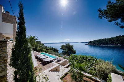 Luxury Villa Photo #6