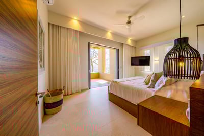 Luxury Villa Photo #25