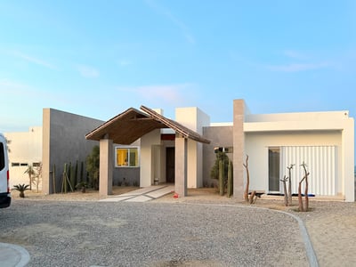 Luxury Villa Photo #36
