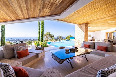 Luxury Villa Photo #10