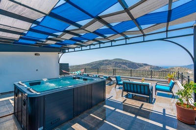 Luxury Villa Photo #5