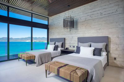 Luxury Villa Photo #22
