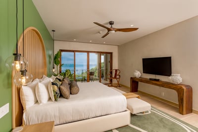 Luxury Villa Photo #20
