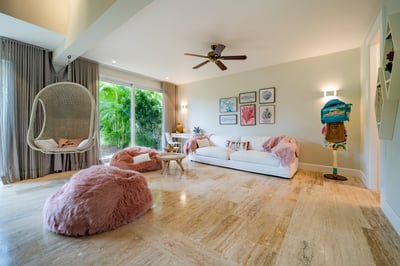 Luxury Villa Photo #24