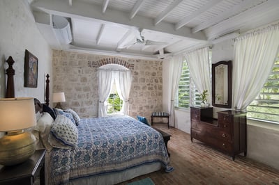 Luxury Villa Photo #12