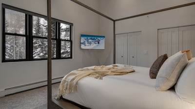 Primary suite
