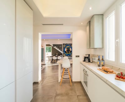 Luxury Villa Photo #37