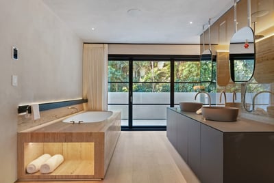 Luxury Villa Photo #38
