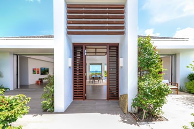 Luxury Villa Photo #13
