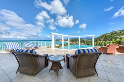 Luxury Villa Photo #6