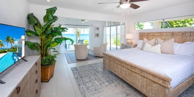Luxury Villa Photo #23