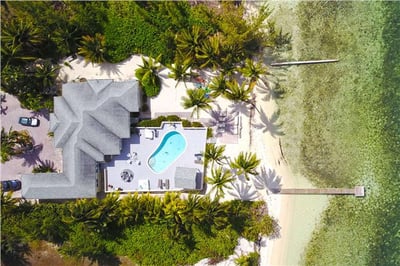 Luxury Villa Photo #36