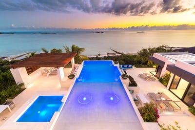 Luxury Villa Photo #11