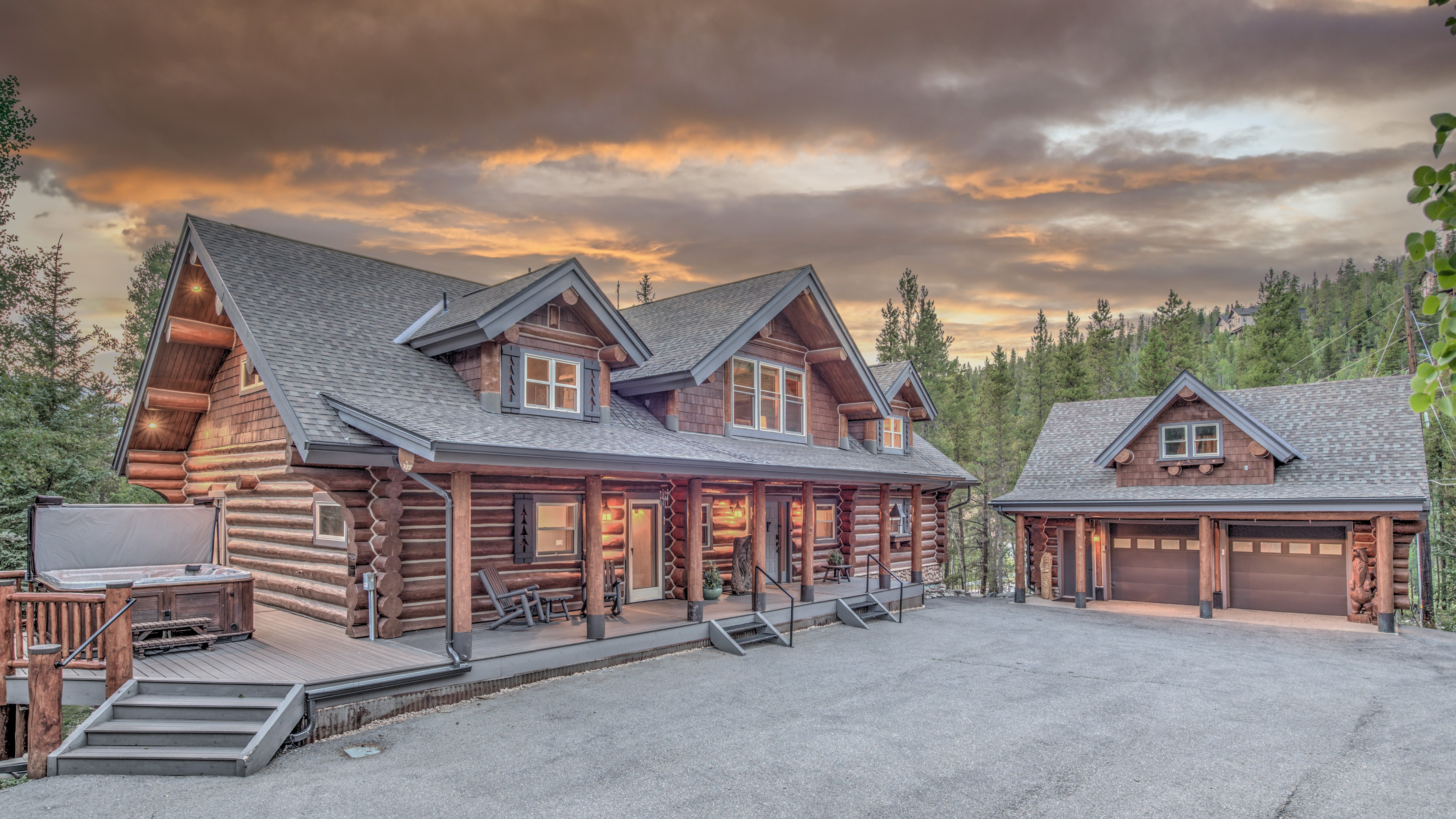 Twin Eagles Lodge