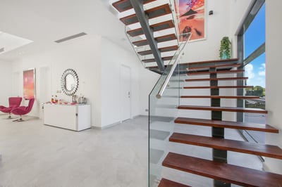 Luxury Villa Photo #36