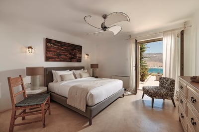 Luxury Villa Photo #35