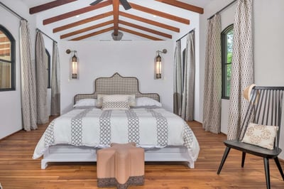 Luxury Villa Photo #44