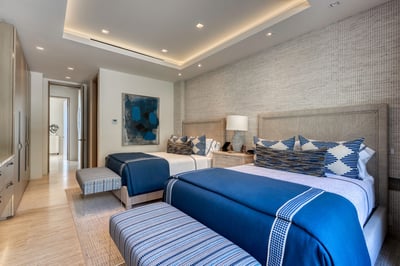 Luxury Villa Photo #50