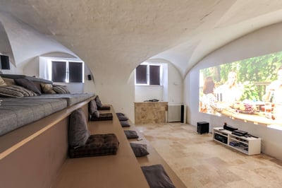 Luxury Villa Photo #8