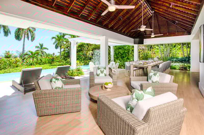 Luxury Villa Photo #11