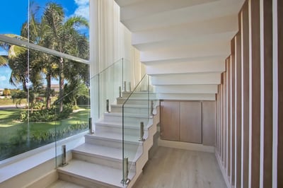 Luxury Villa Photo #32