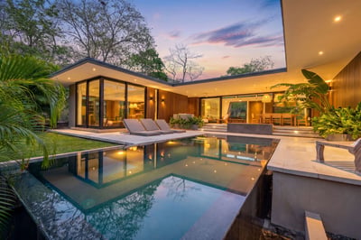 Luxury Villa Photo #5
