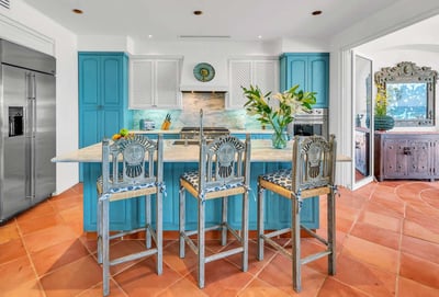 Luxury Villa Photo #11