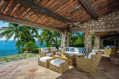 Luxury Villa Photo #9