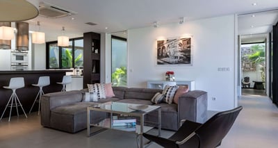 Luxury Villa Photo #10
