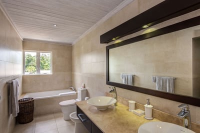 Luxury Villa Photo #22