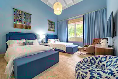 Luxury Villa Photo #26