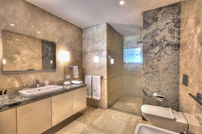 Luxury Villa Photo #41