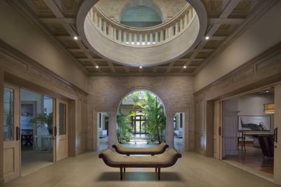 Luxury Villa Photo #17