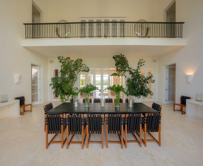 Luxury Villa Photo #23