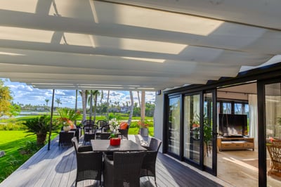 Luxury Villa Photo #15