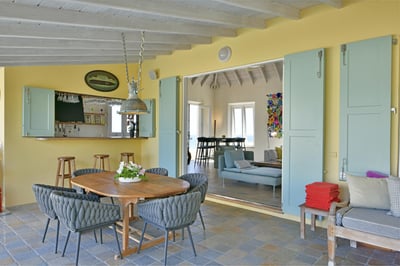 Luxury Villa Photo #12