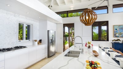 Luxury Villa Photo #7
