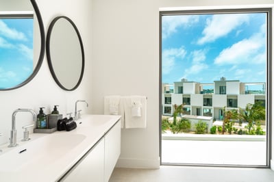 Luxury Villa Photo #12
