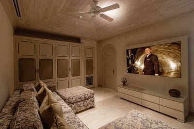 Luxury Villa Photo #11