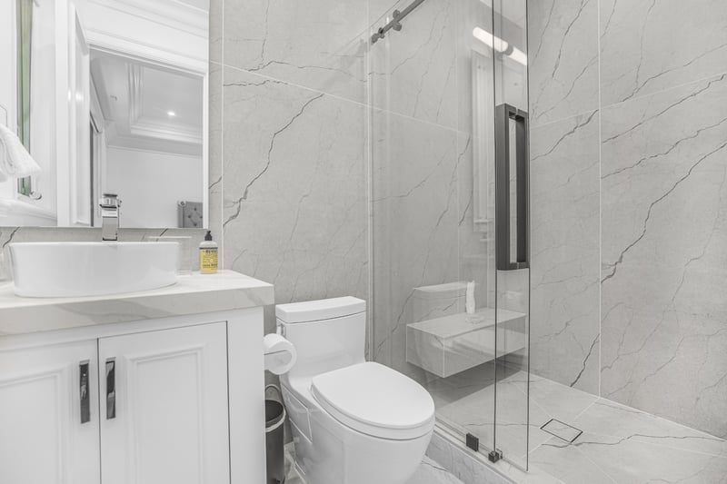 Spaulding Ave Farmhouse