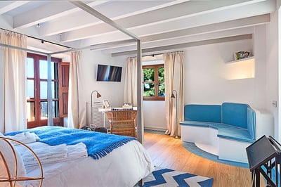 Luxury Villa Photo #34