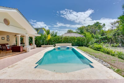 Luxury Villa Photo #5