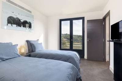 Luxury Villa Photo #18